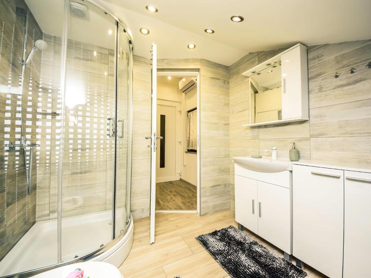 Apartment Matanovi Dvori-2 By Interhome Vir Exteriör bild