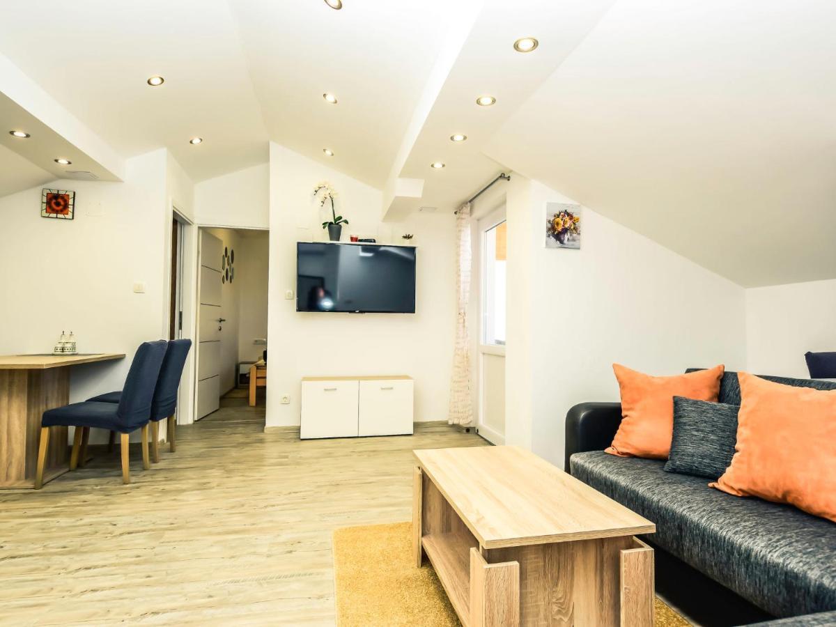 Apartment Matanovi Dvori-2 By Interhome Vir Exteriör bild